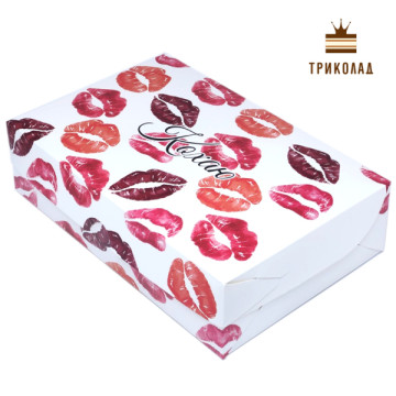 Поцілунки / Кохаю. Коробка для десертів 225 х 150 х 60 мм, LP, Україна, набір 3 шт.