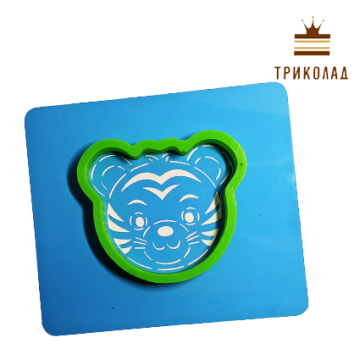 Вирубка пластикова + трафарет 